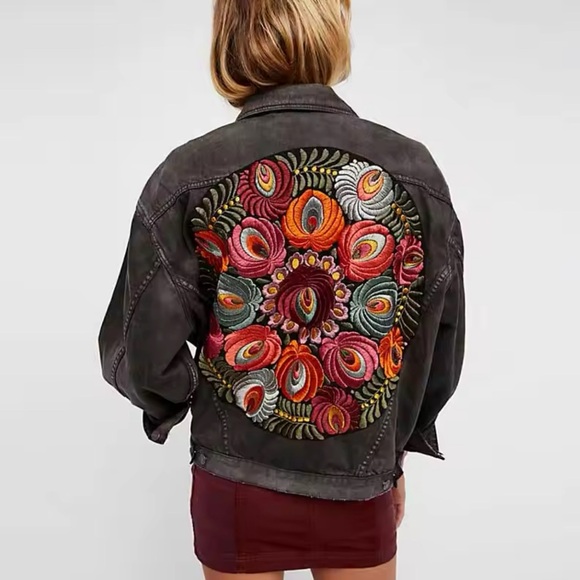 Western Boho Gypsy Vintage Embroidered Jean Jacket Denim Coat Casual Chic - Picture 3 of 4